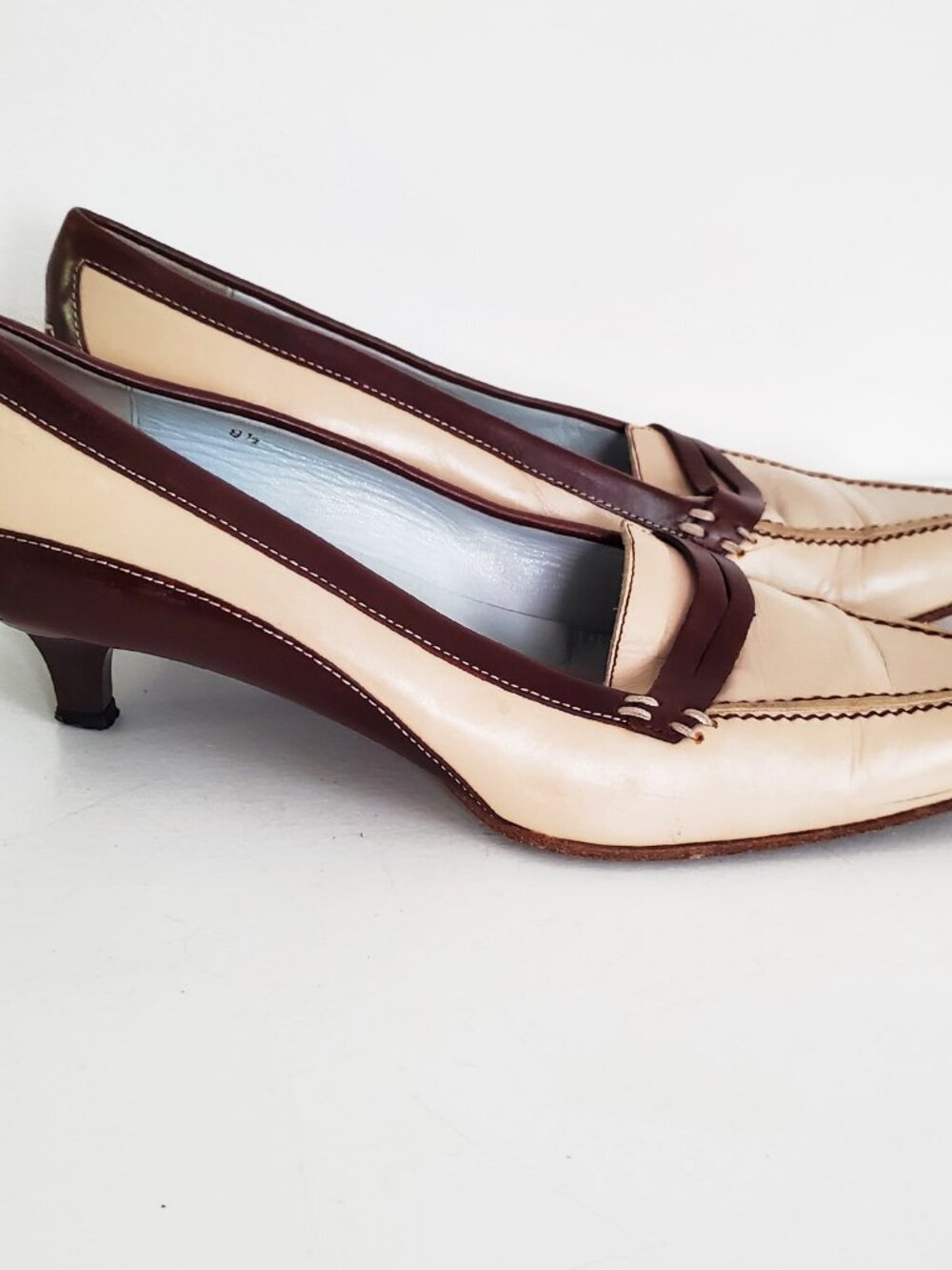 Tod's Penny Loafer Beige & Brown Leather Kitten Heel Pumps Sz 38.5 - Picture 7 of 13